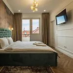 Old Town View & Balcony Appartement