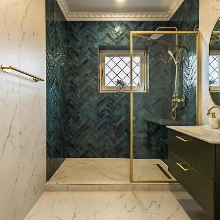 Old Town View & Balcony