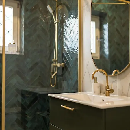 Old Town View & Balcony