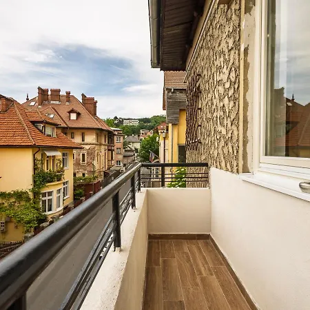 Old Town View & Balcony Apartmán Brašov