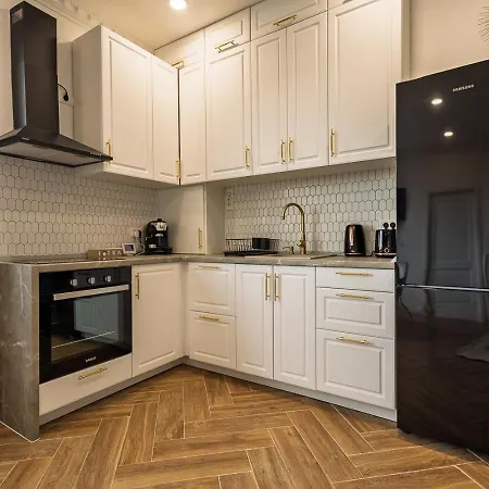 Apartment Old Town View & Balcony Apartments Mm Host Brasov