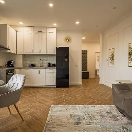 דירה Old Town View & Balcony *