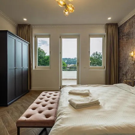 דירה Old Town View & Balcony בראשוב