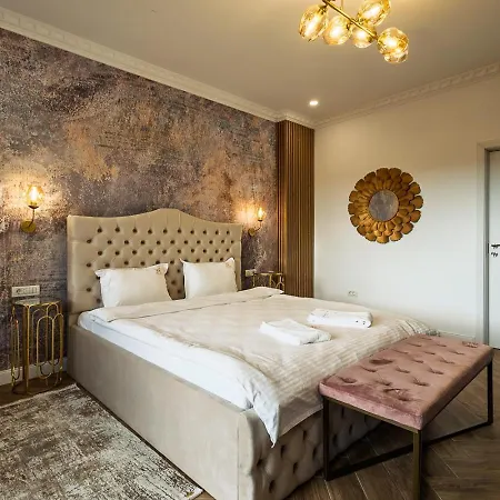 Old Town View & Balcony דירה *