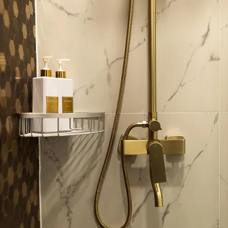 Old Town View & Balcony דירה בראשוב