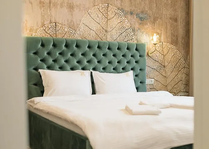 Old Town View & Balcony *