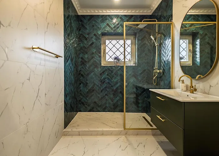 Old Town View & Balcony