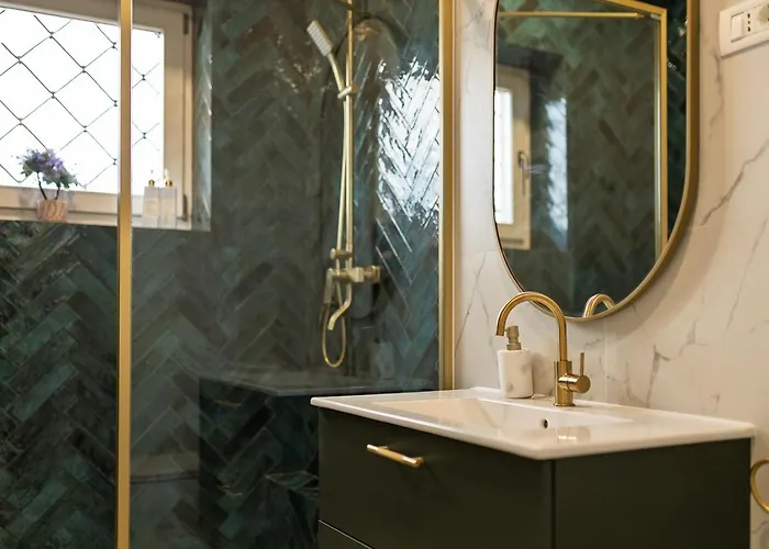 Old Town View & Balcony