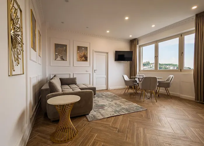 Old Town View & Balcony