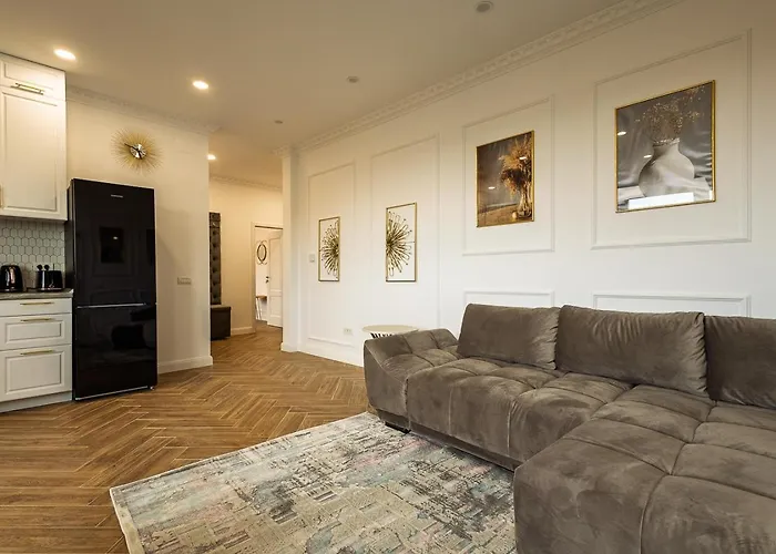 Old Town View & Balcony *