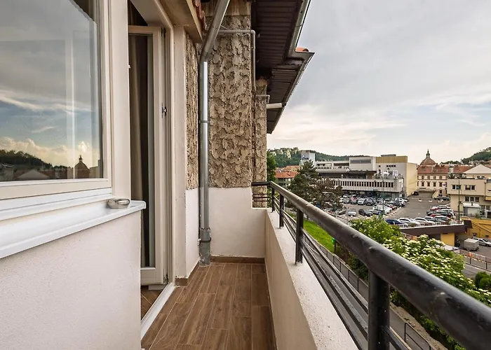 Old Town View & Balcony Брашов