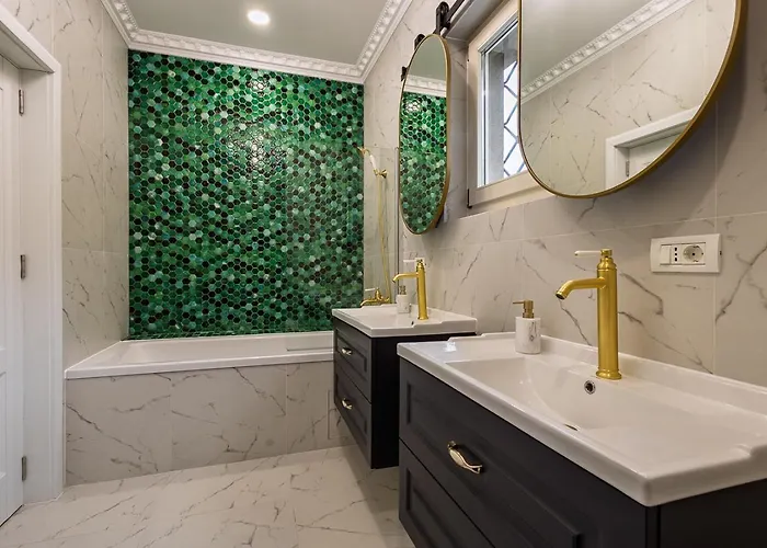 Old Town View & Balcony * Брашов