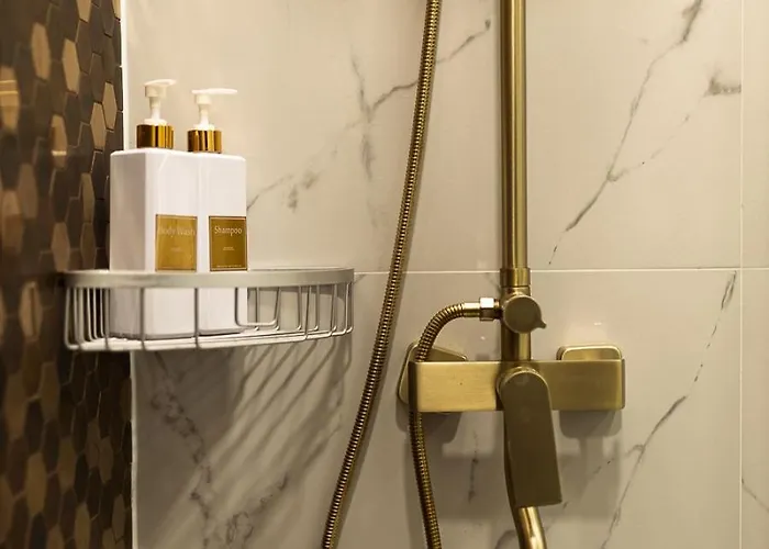 Old Town View & Balcony Апартаменти Брашов